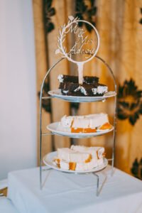 642A51D9 7C8F 483A 82AF 32736E265798 200x300